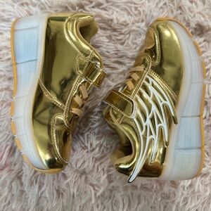 Nassau Gold Kids Roller Shoes with Wing Design